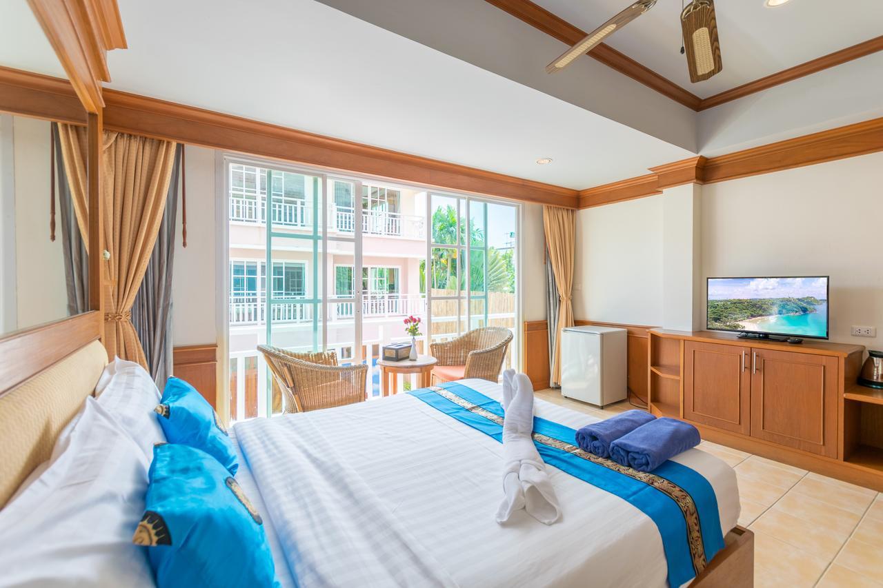 Chaba Kata Beach Hotel Habitación foto